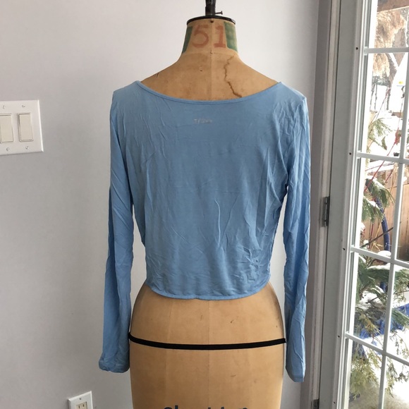 Titika long sleeve crop top - Picture 6 of 7